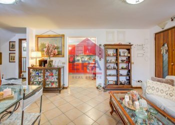 ambiente - Villa a Schiera Via Bronzolo
 
20, Roma - foto 6