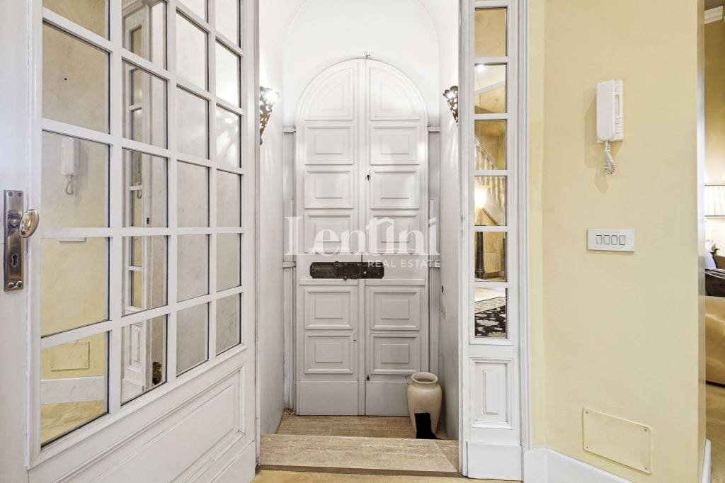 Ingresso - Villa via Cardinale Maurizio, 36, Torino (zona Borgo Po) - foto 3