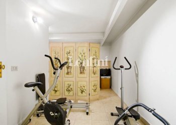 Stanza arredata - Villa via Cardinale Maurizio, 36, Torino (zona Borgo Po) - foto 44