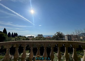 Foto 2 - Trilocale Via Bellavista
 
47, Savona - foto 2