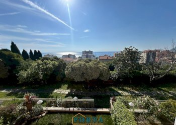 Foto 3 - Trilocale Via Bellavista
 
47, Savona - foto 3