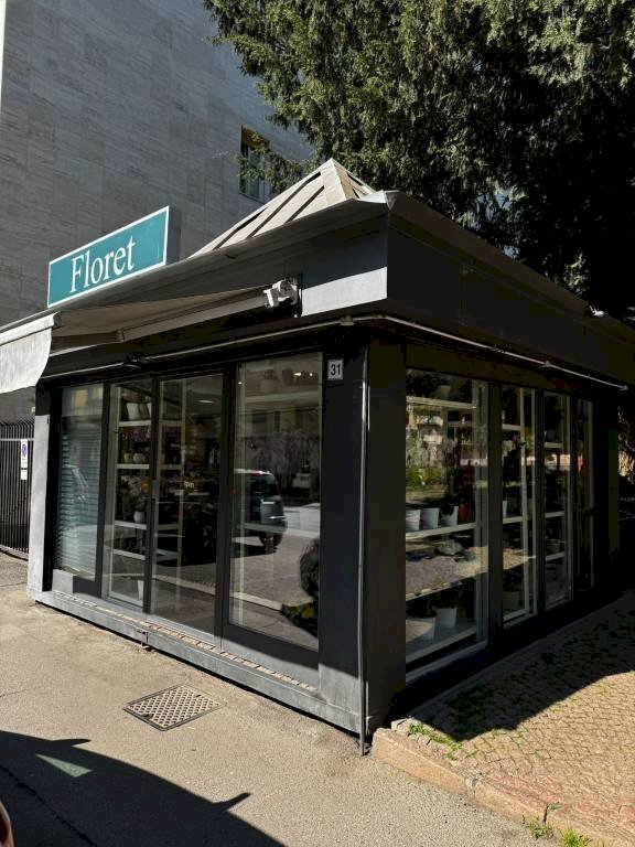 Zona - Commercial Activity via Carlo Carcano, Varese (neighborhood Biumo Inferiore) - photo 1