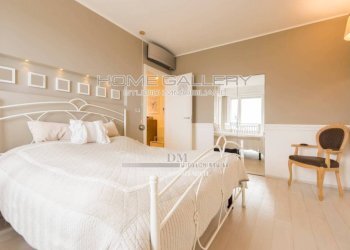 Camera da letto - Three-room apartment via dei Narcisi, Genova (neighborhood Quarto) - photo 13