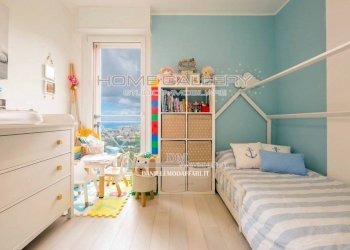 Camera da letto - Three-room apartment via dei Narcisi, Genova (neighborhood Quarto) - photo 15