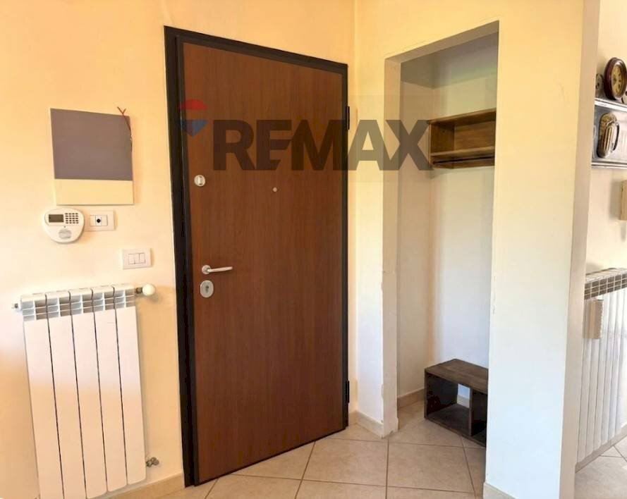 Hall / corridoio - Semi-detached house VICO GIACOMO PUCCINI
 
10, Trani - photo 3