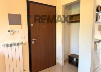 Hall / corridoio - Semi-detached house VICO GIACOMO PUCCINI
 
10, Trani - photo 3