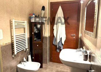 Bagno - Semi-detached house VICO GIACOMO PUCCINI
 
10, Trani - photo 32