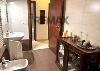 Bagno - Semi-detached house VICO GIACOMO PUCCINI
 
10, Trani - photo 34