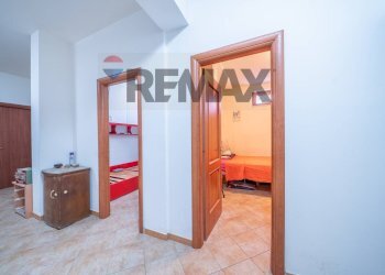 Hall / corridoio - Villa Via Tanaro
 
30, Ardea - photo 7