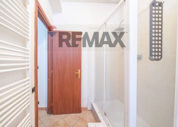 Bagno - Villa Via Tanaro
 
30, Ardea - photo 17