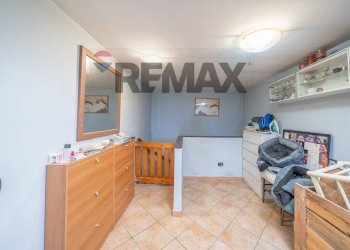 Camera / camera da letto - Villa Via Tanaro
 
30, Ardea - photo 24