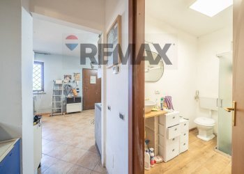 Bagno - Villa Via Tanaro
 
30, Ardea - photo 30