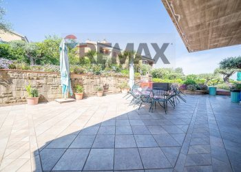 Terrazza - Semi-detached house Via Grotte Maria
 
1, Frascati - photo 2