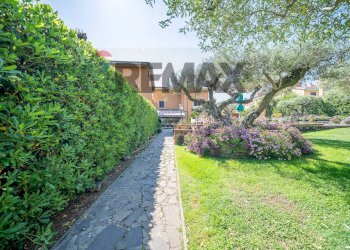 Giardino - Semi-detached house Via Grotte Maria
 
1, Frascati - photo 15