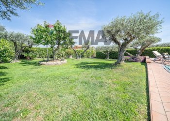 Giardino - Semi-detached house Via Grotte Maria
 
1, Frascati - photo 17