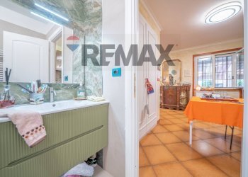 Bagno - Semi-detached house Via Grotte Maria
 
1, Frascati - photo 33