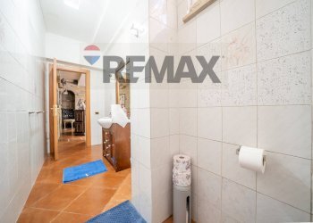 Bagno - Semi-detached house Via Grotte Maria
 
1, Frascati - photo 37