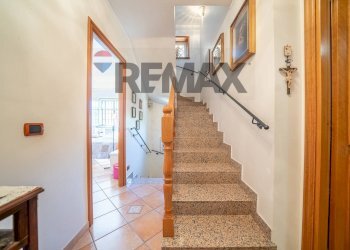 Scale - Semi-detached house Via Grotte Maria
 
1, Frascati - photo 54