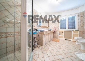 Bagno - Semi-detached house Via Grotte Maria
 
1, Frascati - photo 61