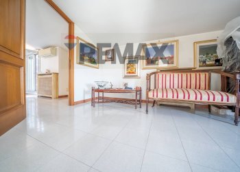 Camera / camera da letto - Semi-detached house Via Grotte Maria
 
1, Frascati - photo 68