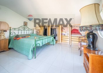 Camera / camera da letto - Semi-detached house Via Grotte Maria
 
1, Frascati - photo 70