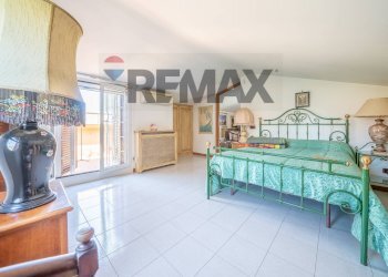 Camera / camera da letto - Semi-detached house Via Grotte Maria
 
1, Frascati - photo 72