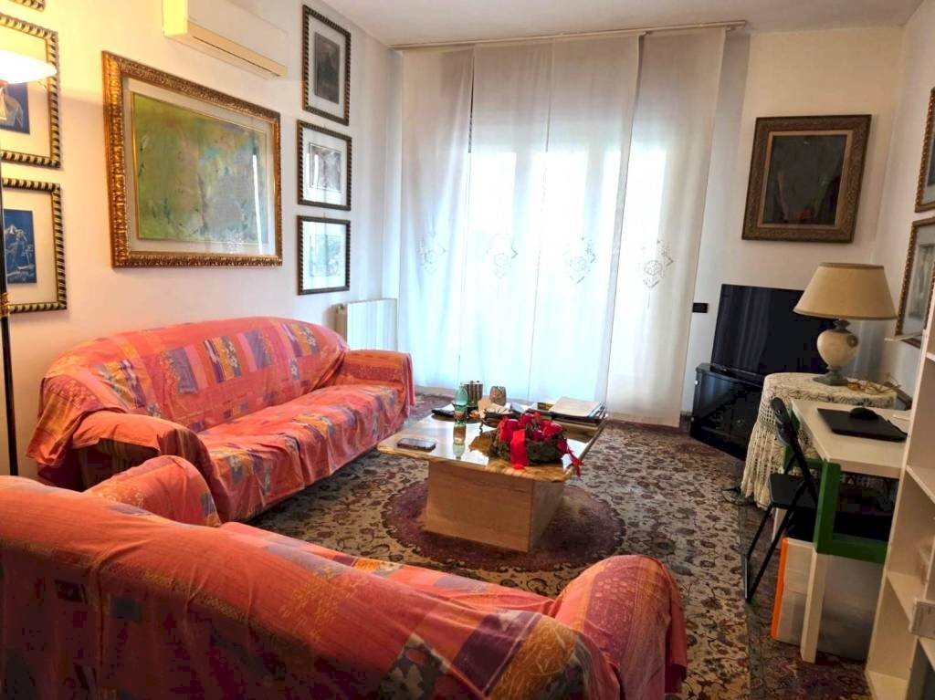 Salone - Trilocale via Isonzo, 6, Sesto San Giovanni - foto 2