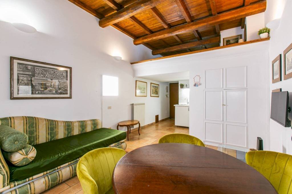 Salone - Two-room apartment via della Reginella, 6, Roma (neighborhood Centro Storico) - photo 2