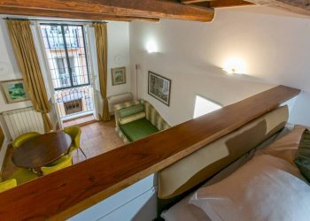 Salone - Two-room apartment via della Reginella, 6, Roma (neighborhood Centro Storico) - photo 10