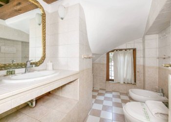 Bagno - Two-room apartment via della Reginella, 6, Roma (neighborhood Centro Storico) - photo 20