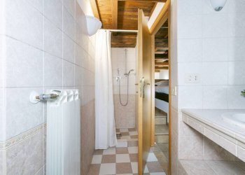 Bagno - Two-room apartment via della Reginella, 6, Roma (neighborhood Centro Storico) - photo 22