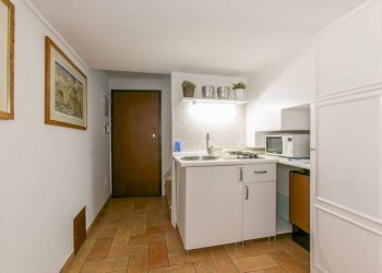 Cucina - Two-room apartment via della Reginella, 6, Roma (neighborhood Centro Storico) - photo 24