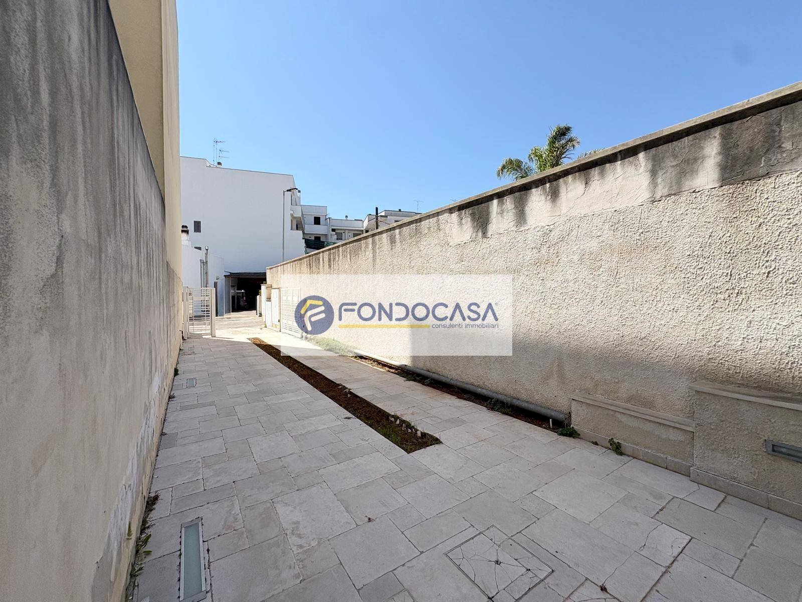 Foto 2 - Trilocale Via Renis
 
8, Otranto - foto 2