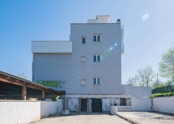 Facciata - Stabile - Palazzo via Ostiense, 1407, Roma - foto 4