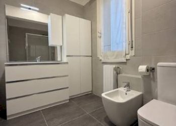 Bagno - Four-room apartment via Elia Rainusso, Modena - photo 38