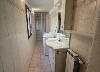 Bagno - Four-room apartment via Trivellari, Modena (neighborhood Centro Storico) - photo 17