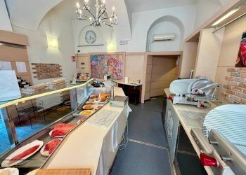 Interno non residenziale - Alimentari - Gastronomia piazza Vittorio Veneto, 5, Pinerolo - foto 11