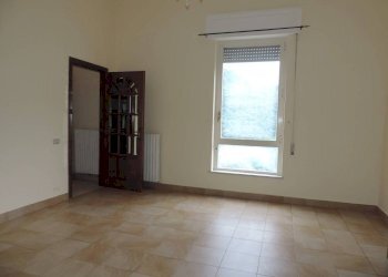 Salone - Two-room apartment Scandriglia - photo 12