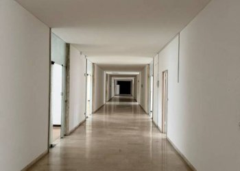 Interno palazzo - Office via San Donato, Granarolo dell'Emilia - photo 1