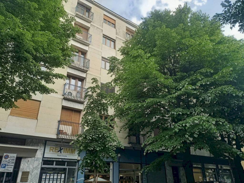 Facciata - Three-room apartment viale Stazione, 1BIS, Moncalieri - photo 1