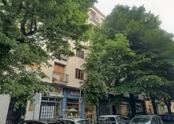 Facciata - Three-room apartment viale Stazione, 1BIS, Moncalieri - photo 4