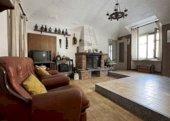 Sala da pranzo - Rustic via Roma, 21, Piea - photo 7