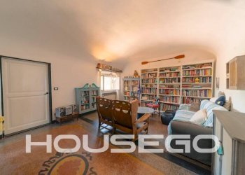 Salone - Bilocale via Palestro, 19, Genova (zona Castelletto) - foto 2
