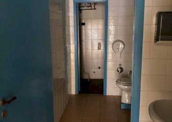 Bagno - Negozio via Magliano, Massa - foto 9