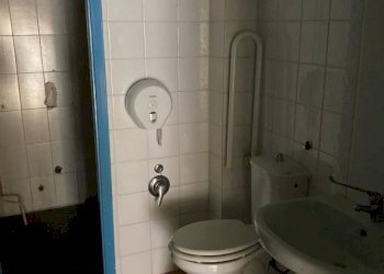 Bagno - Negozio via Magliano, Massa - foto 11