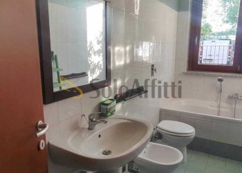 BAGNO - One-room apartment Via Alessandro Manzoni 46, Tromello - photo 4