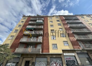 ESTERNO.jpg - Three-room apartment Via Francesco Cigna 6, Torino (neighborhood Valdocco) - photo 1