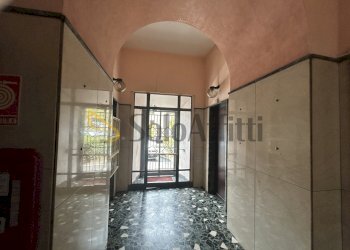 ANDRONE.jpg - Three-room apartment Via Francesco Cigna 6, Torino (neighborhood Valdocco) - photo 2