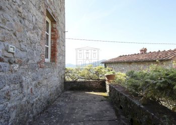vendesi rustico con giardino privato IMG_9518.JPG - Casale S.v. di Partigliano 11/A, Lucca - foto 23