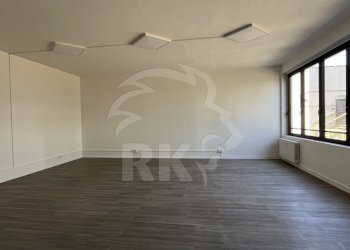 IMG_0517.JPG - Office Via Alfieri Maserati 3, Bologna (neighborhood San Donato) - photo 7